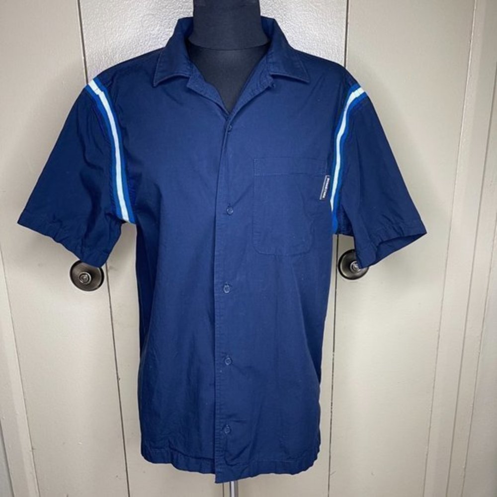DC Shoe Co USA Navy Short Sleeves Shirt Size M